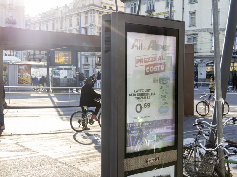 Monitor LCD - Piazzale Stazione - Padova